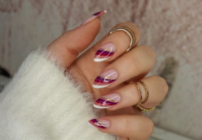 French (TWISTED) Manicure